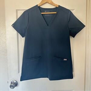 FIGS Women’s Scrub Top